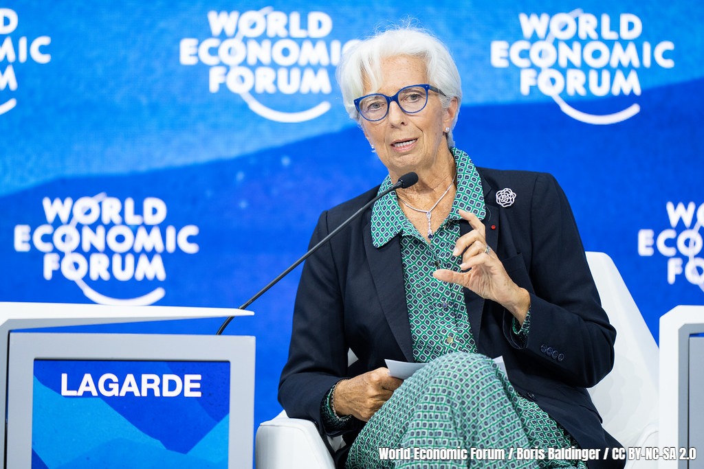 Christine-Lagarde-Davos.jpg